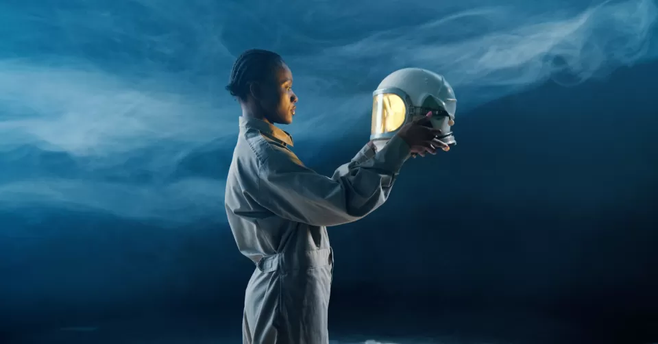 astronaut met helm